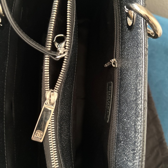 Chanel Shopping Tote - Picture 9 of 17